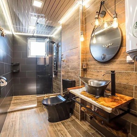 Tiana Lux 2 Apartment Hisarya