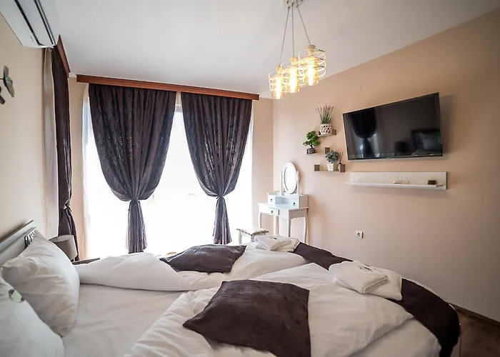 Tiana Lux 2 Apartment